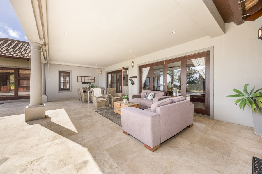 5 Bedroom Property for Sale in Klein Zevenwacht Western Cape